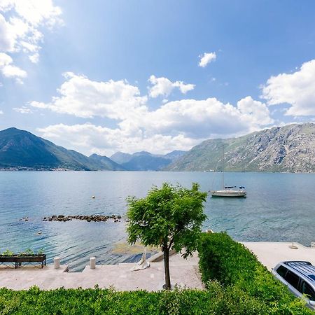 Villa Luxury Stone On The Sea With Private Pool And View Kotor Exterior foto