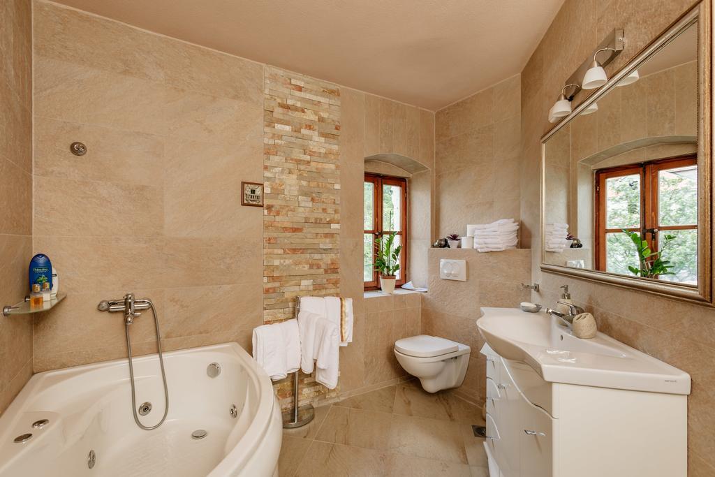 Villa Luxury Stone On The Sea With Private Pool And View Kotor Exterior foto